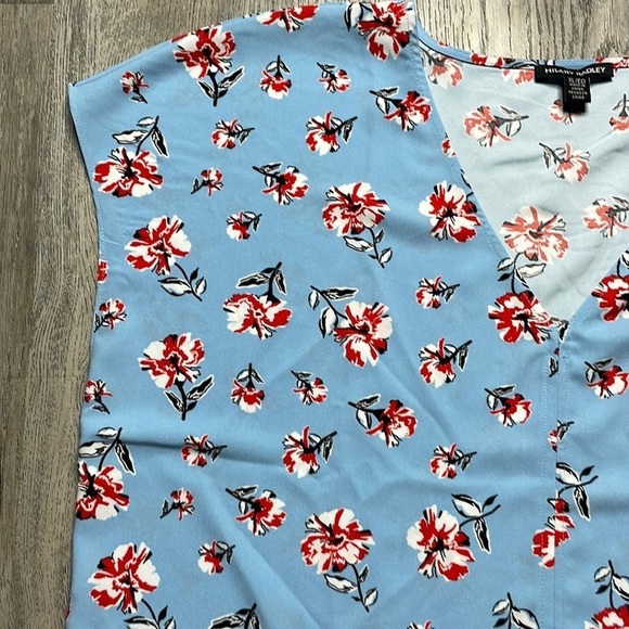 Hilary Radley Blue and Red Floral V Neck Blouse, size XL - Picture 3 of 8